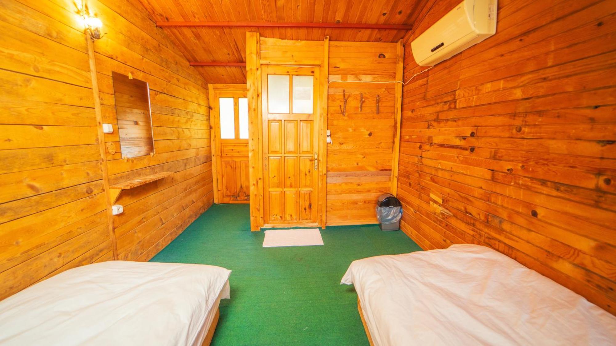 מלון פאראליה Shiva Camp מראה חיצוני תמונה