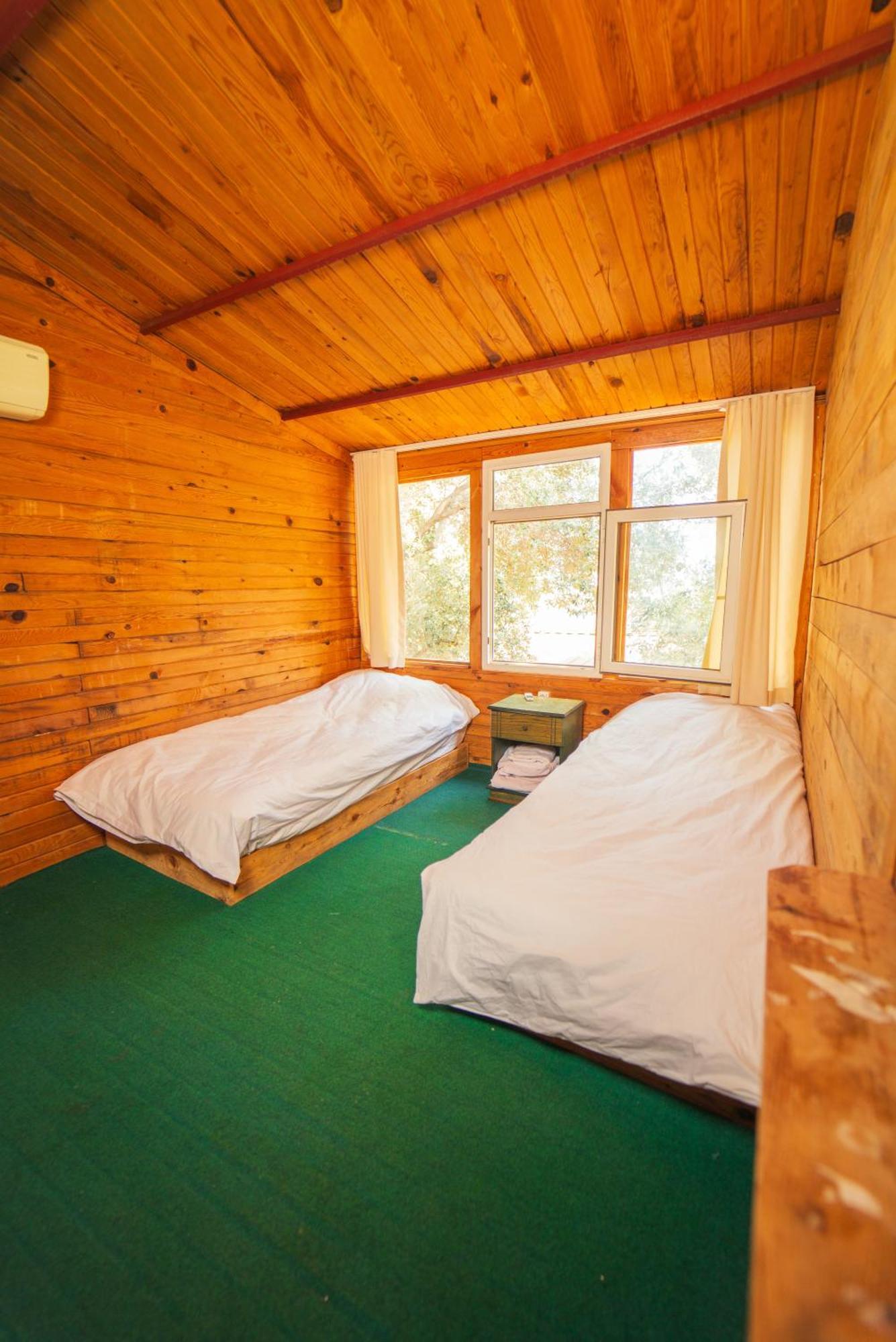 מלון פאראליה Shiva Camp מראה חיצוני תמונה